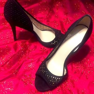 Nine West Dragonia Suede Heels 👠